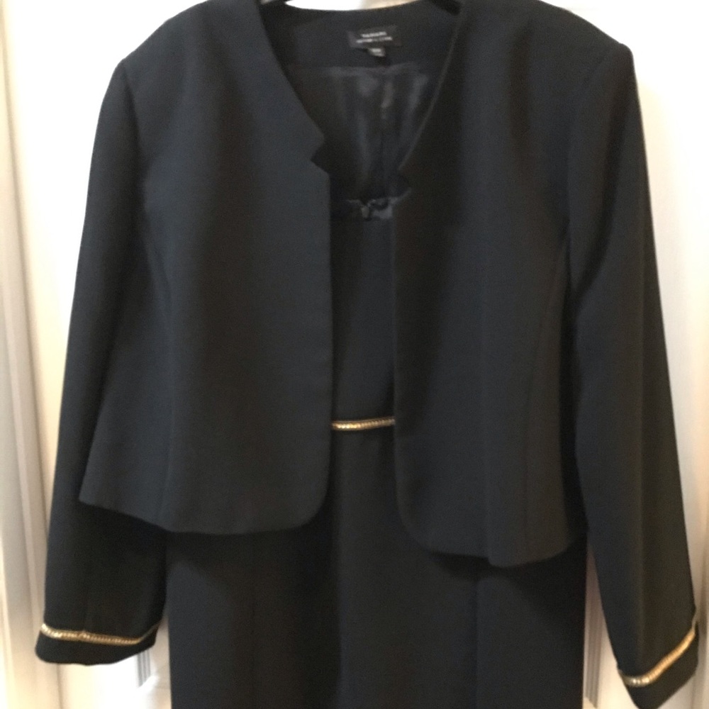 Tahari - Women’s Plus Size Dress with Jacket